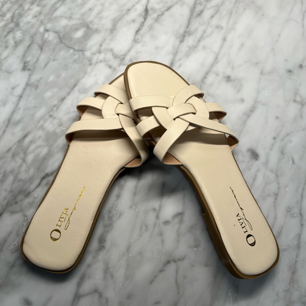 Women’s Olivia flats